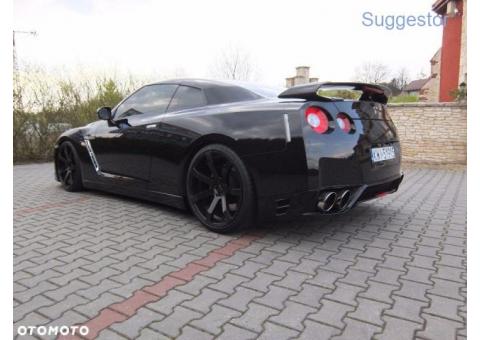 Nissan GT-R