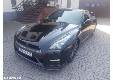 Nissan GT-R