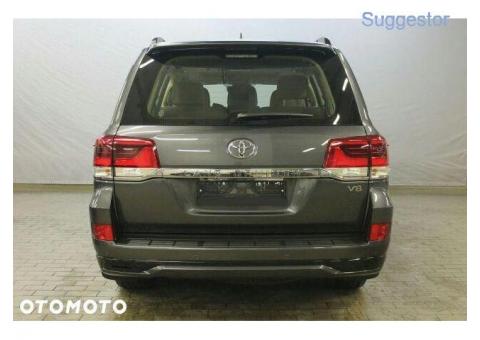 Toyota Land Cruiser VI