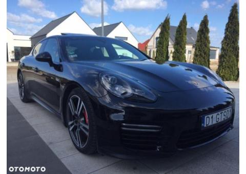 Porsche Panamera GTS